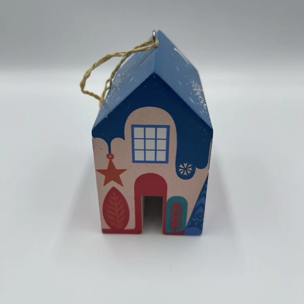 2015 Crate & Barrel Kate Forrester Wooden House Christmas Ornament Hearts & Home